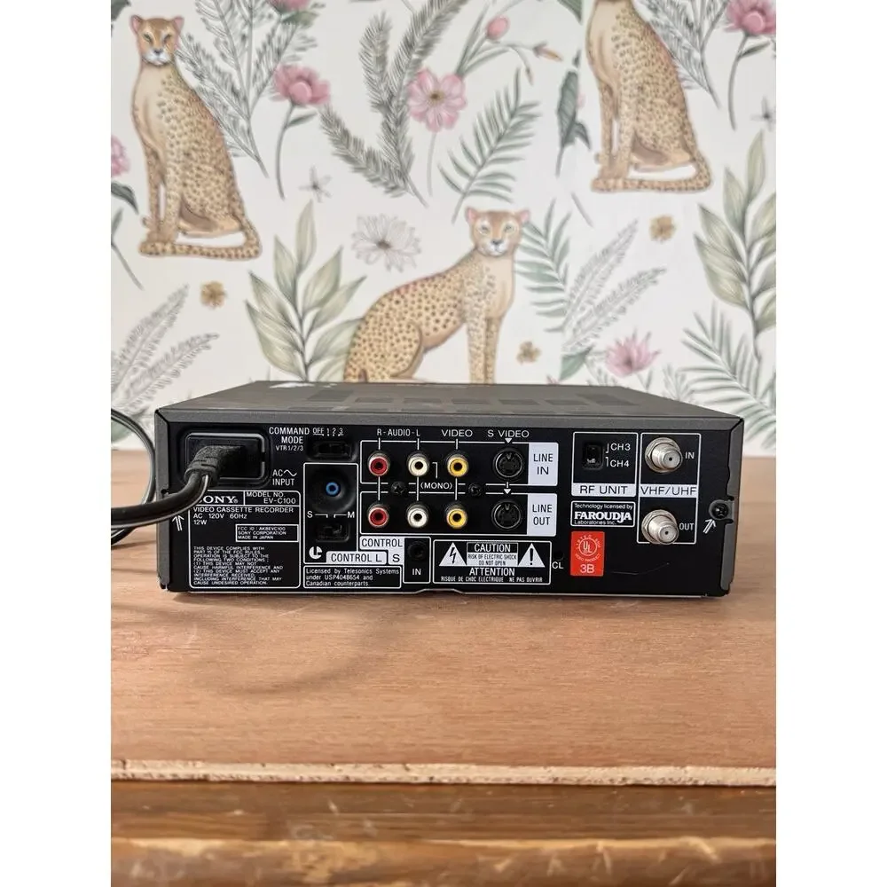 Sony EV-C100 Hi8 Video8 8mm Video 8 Player Recorder For Parts Or Repair (READ)